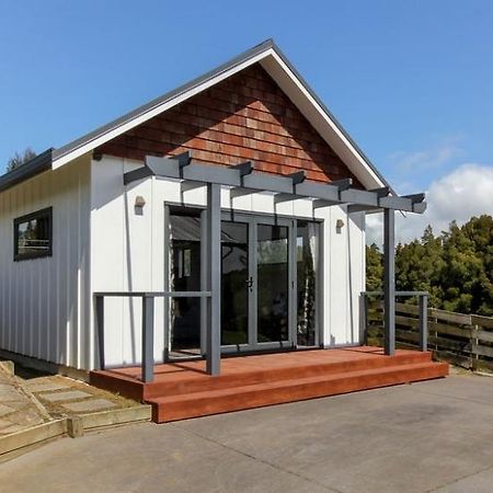 Countryside Studio Hotel Ню Плимут Екстериор снимка